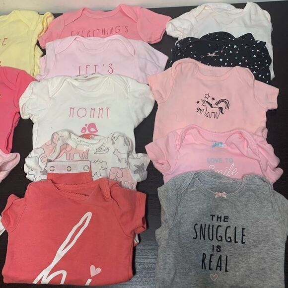 Lot of 19 baby girl short sleeve bodysuits - Picture 2 of 3